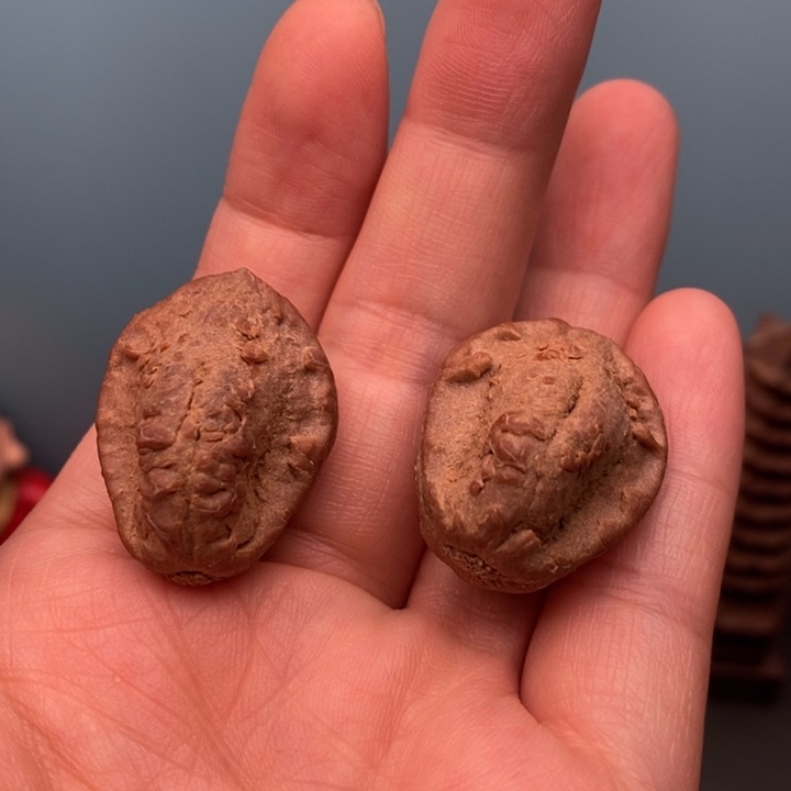 桃核吊坠绣花鞋21