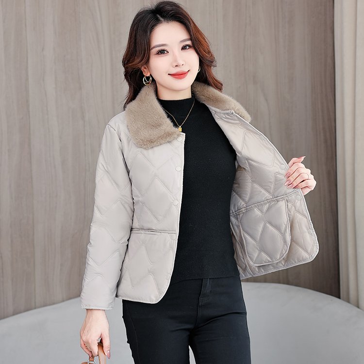 保暖加厚洋气棉服2025秋冬新款棉衣外套毛领短款免洗小个子棉袄