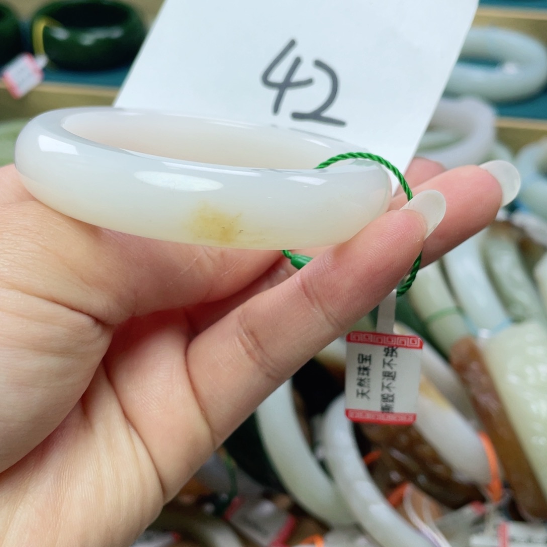 未镶嵌手镯和田玉圈口53