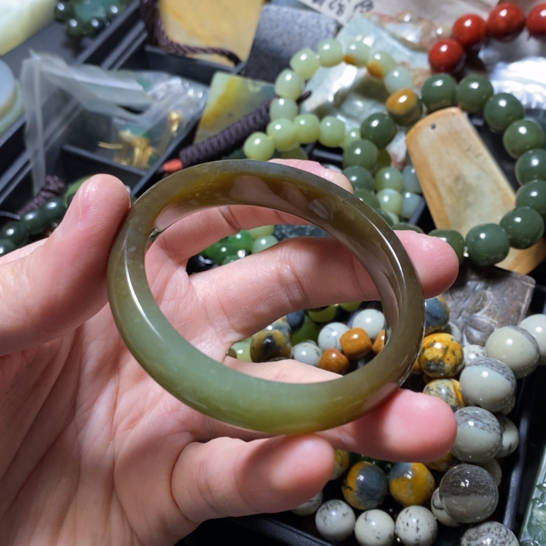 和田玉未镶嵌颈饰53口