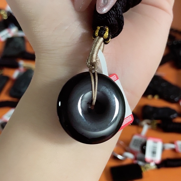 翡翠挂件未镶嵌陈*