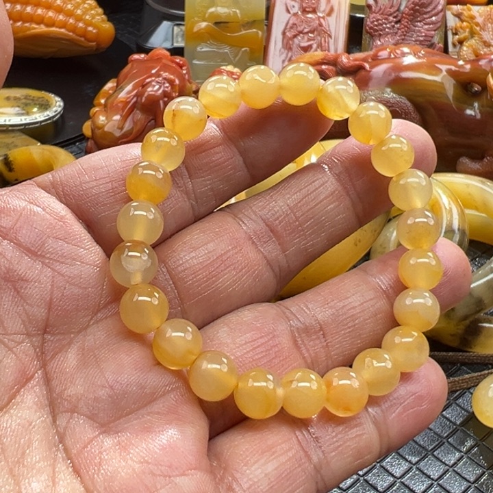 石英质玉（黄龙玉）颈饰未镶嵌