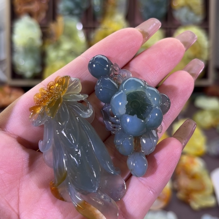 未镶嵌蛇纹石玉颈饰怡**影随机发