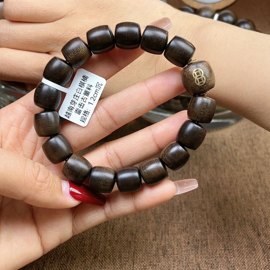 沉香手串車*越南芽庄白奇楠雷击瘤疤料1.2