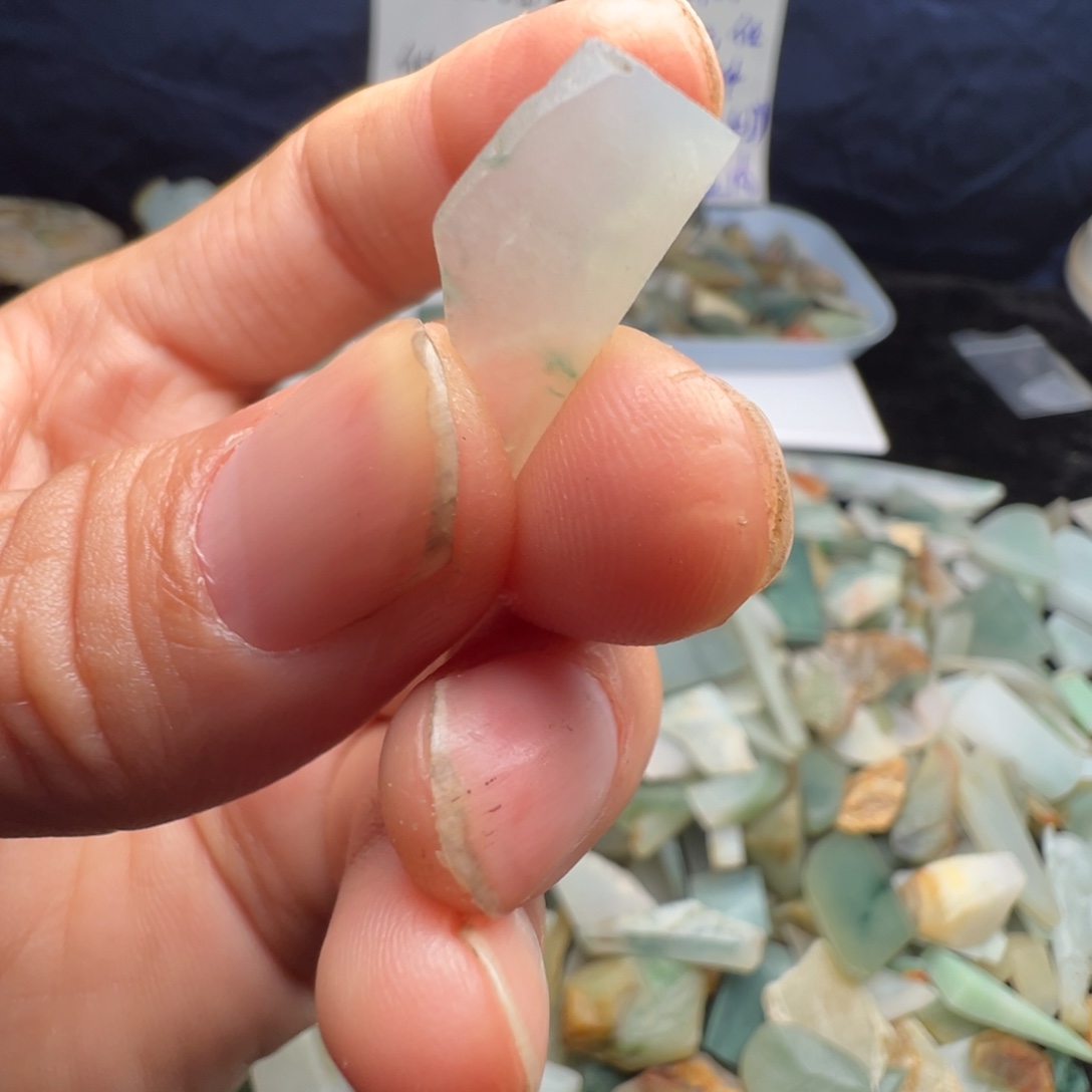 翡翠裸石缅甸翡翠A货