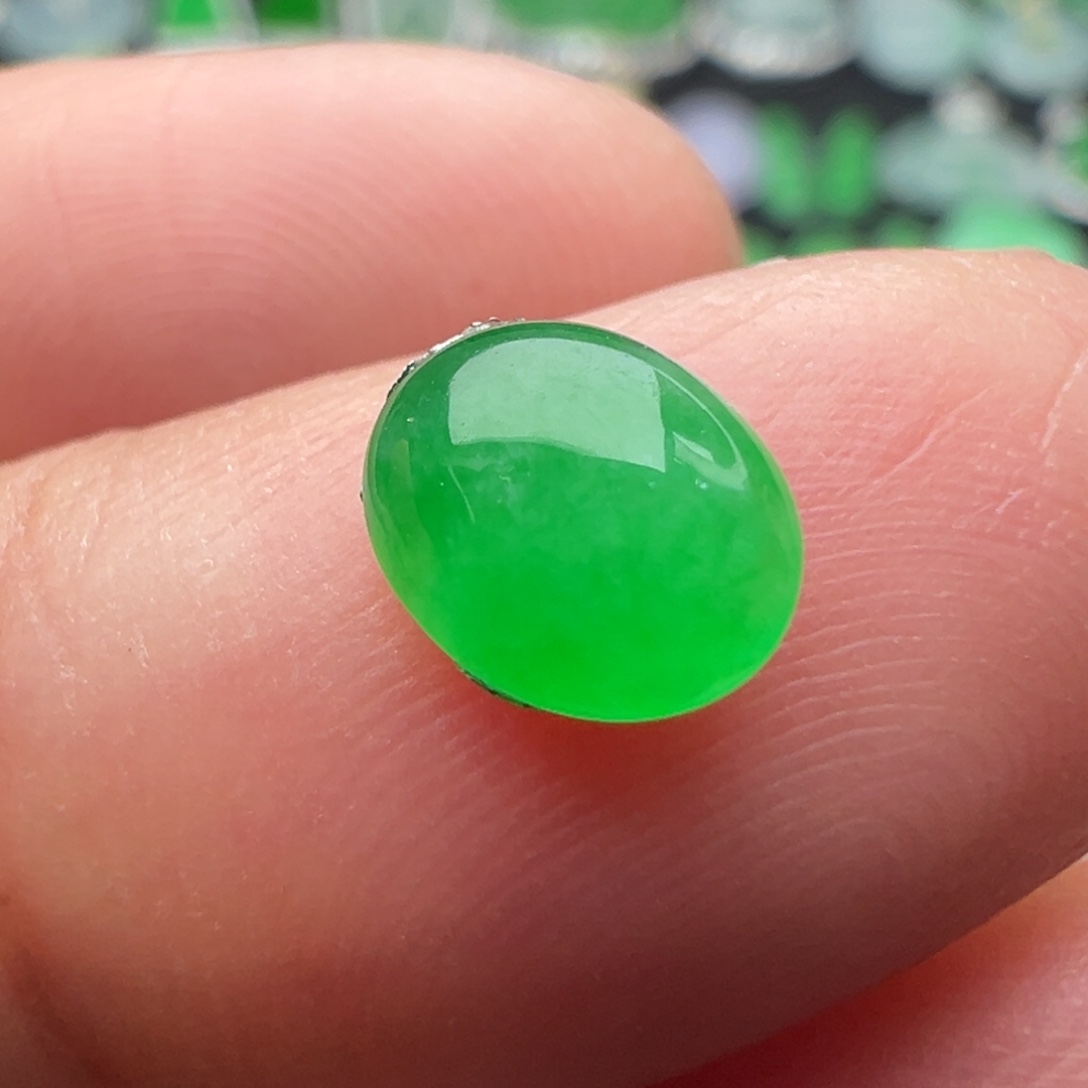 翡翠颈饰未镶嵌蛋7.2