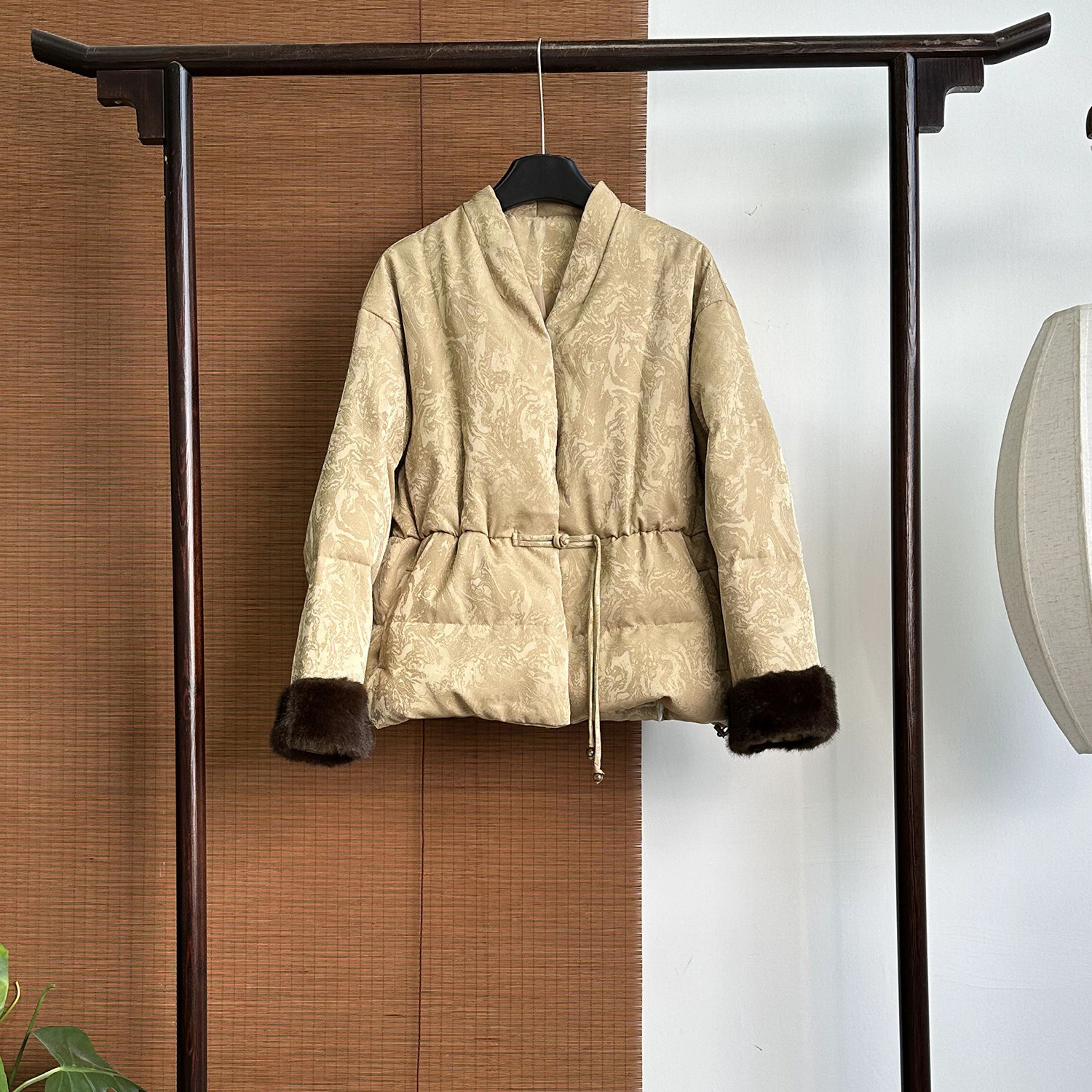 【255138】杏色流云   新中式冬款   加厚款鸭绒羽绒服