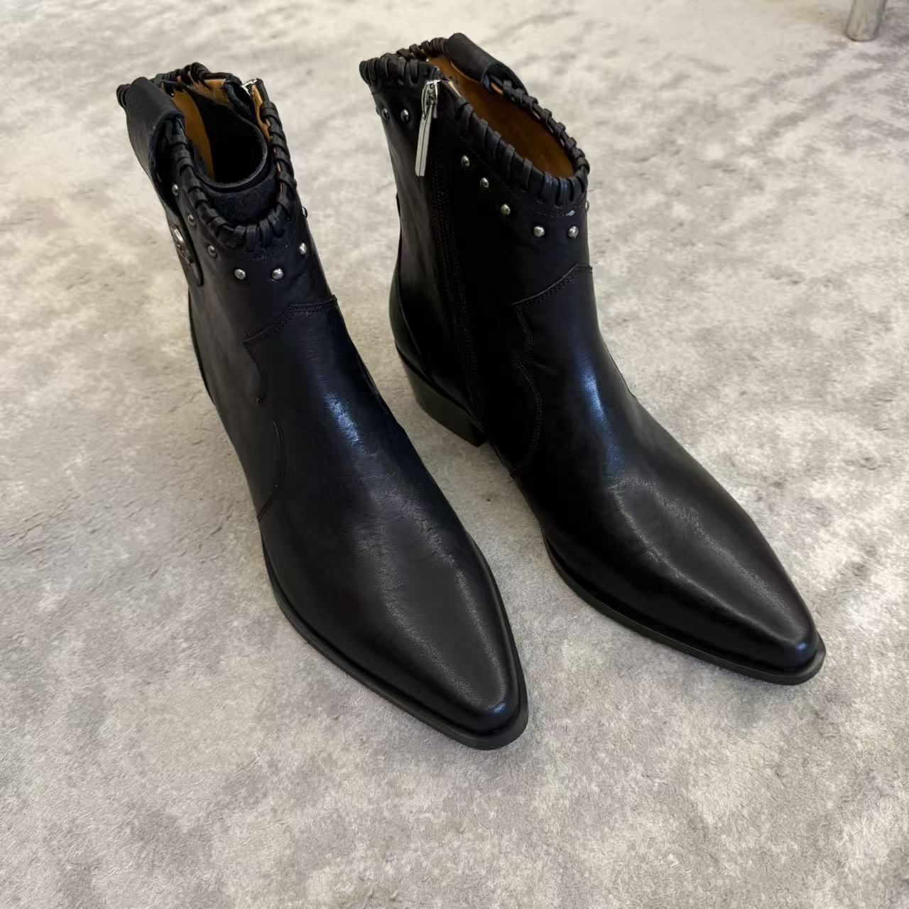 【大G精选】“帅气漫游”时髦高级感牛皮拉链粗跟短靴