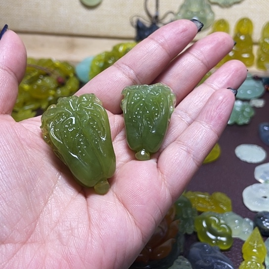 飞***爷蛇纹石玉合金颈饰