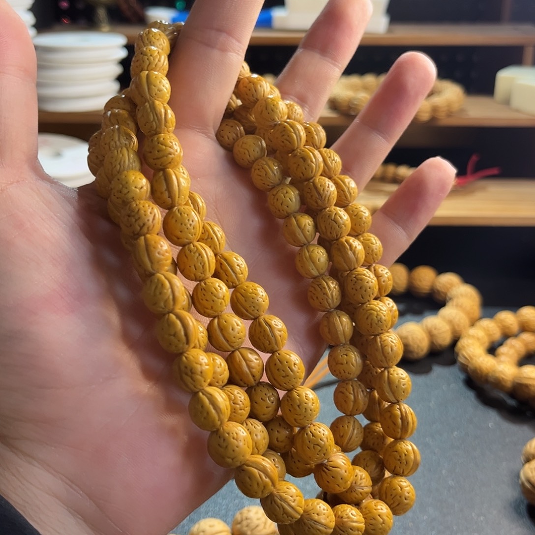 桃核吊坠0.95脖挂