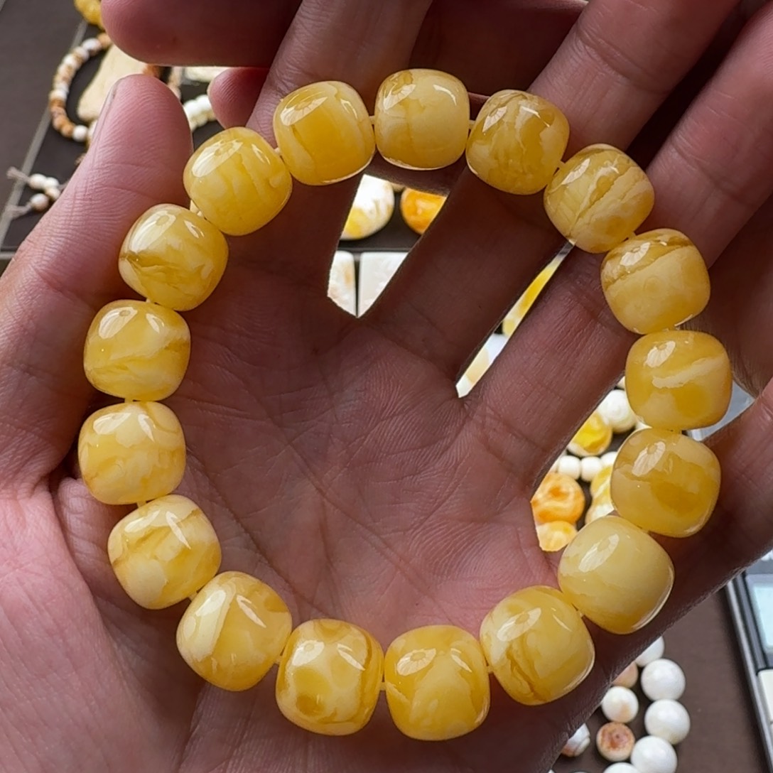 未镶嵌琥珀裸石蜜蜡