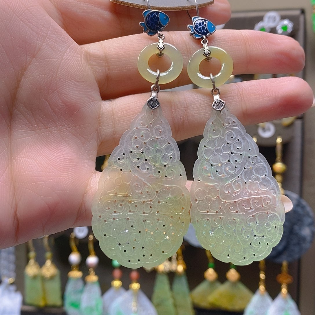 未镶嵌翡翠耳饰翡翠