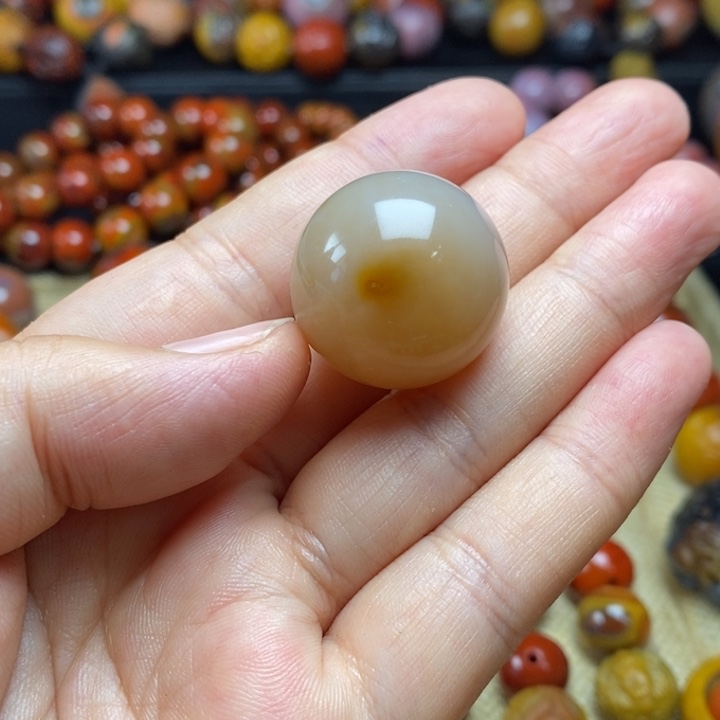 玛瑙/玉髓战国红玛瑙未镶嵌梵****制