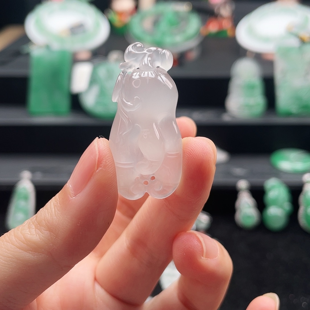 昱***石英质玉未镶嵌吊坠(不含链)