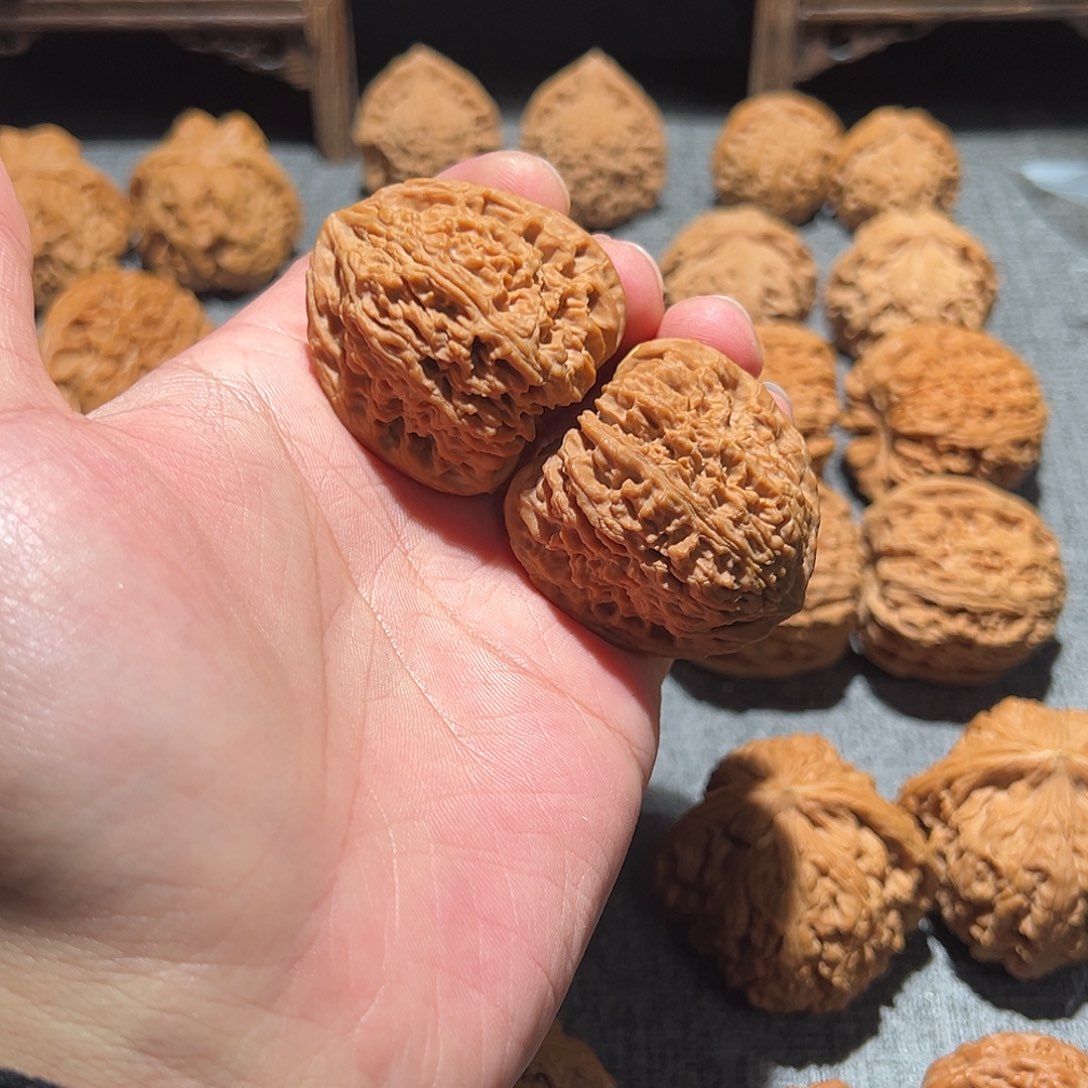 夏***₅文玩核桃吊坠40南疆