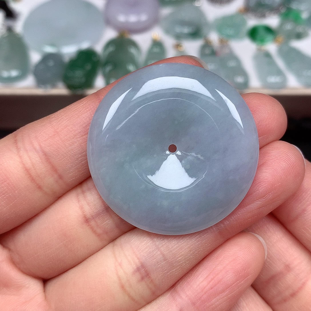 翡翠颈饰未镶嵌平安扣A