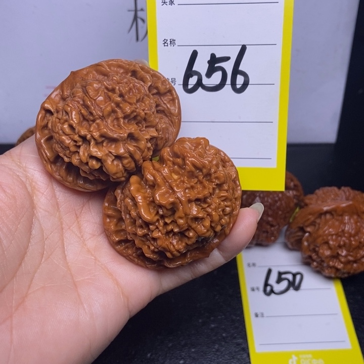 文玩核桃吊坠656/50官帽色差