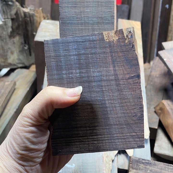 交趾黄檀（大红酸枝）