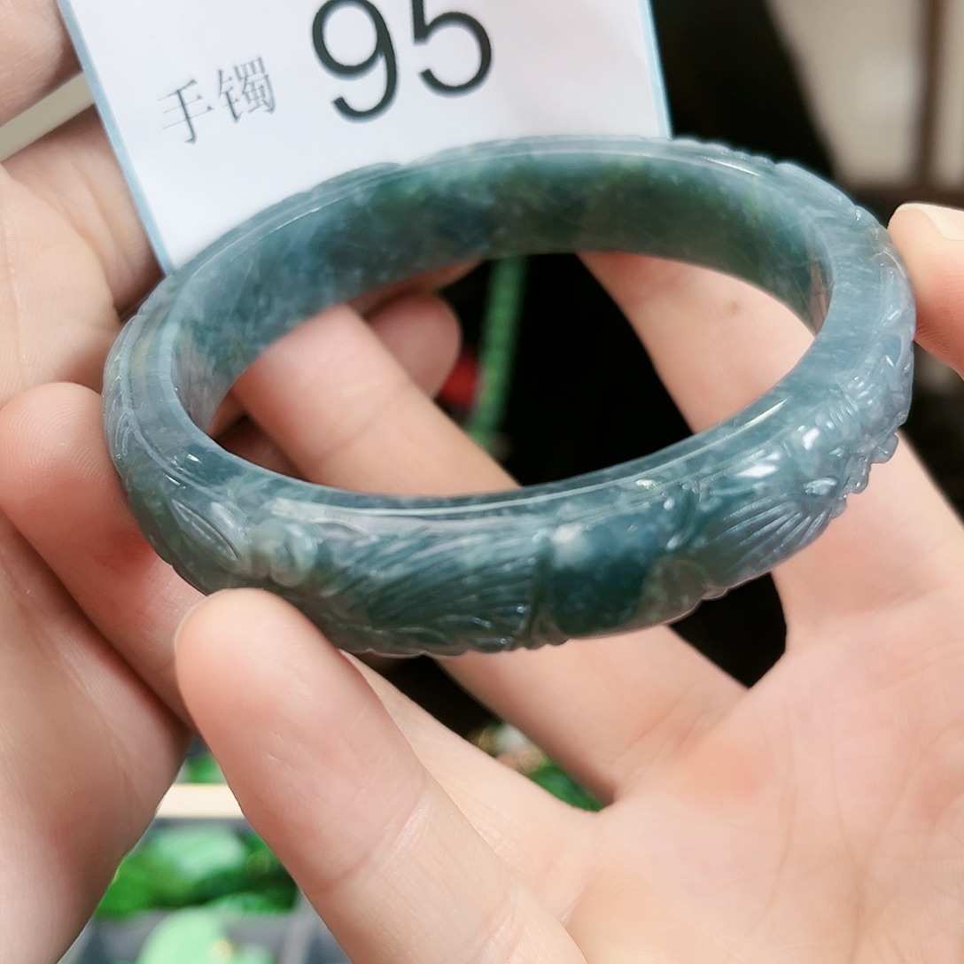 翡翠手镯未镶嵌手镯60.8