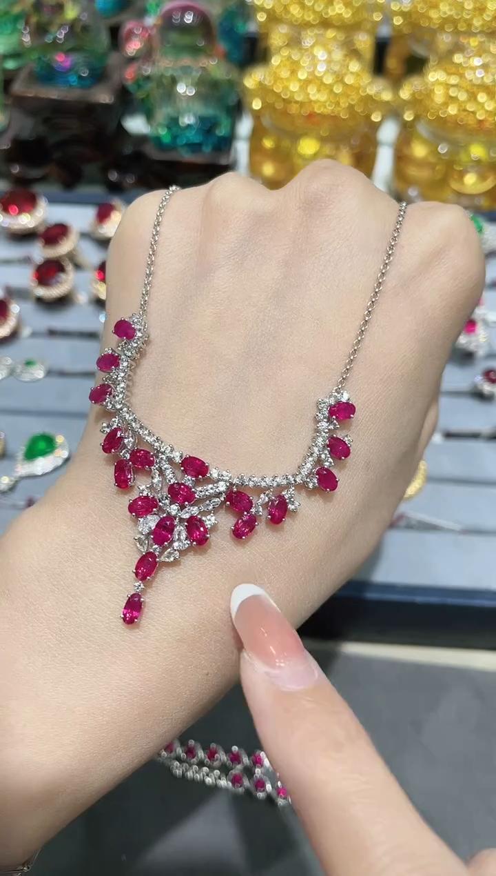 18K金镶嵌天然红宝石项链套链