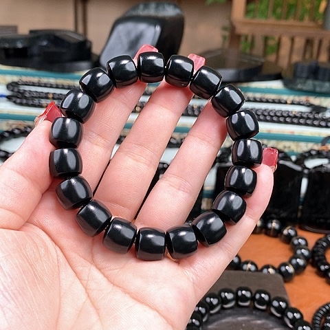 和田玉手链未镶嵌《****》