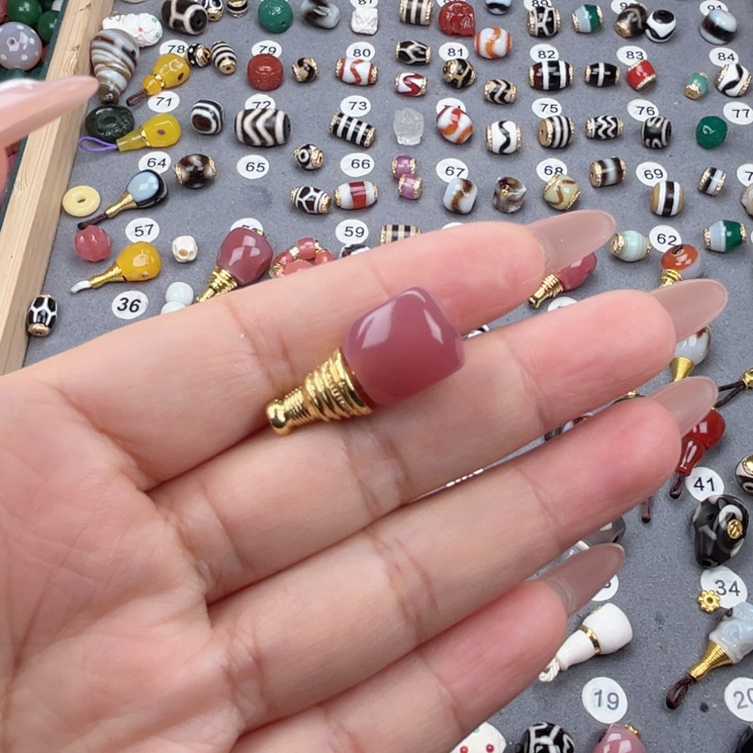 未镶嵌饰品玛瑙/玉髓烂*王