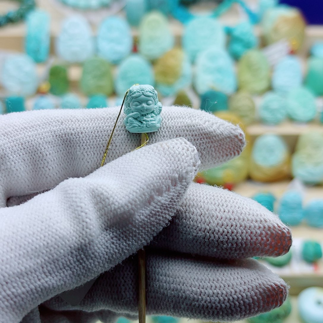 绿松石未镶嵌珠宝奇石