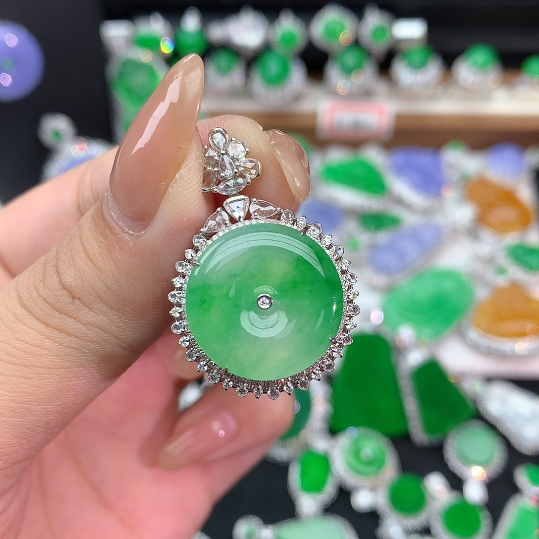 翡翠颈饰18K金镶嵌1111111