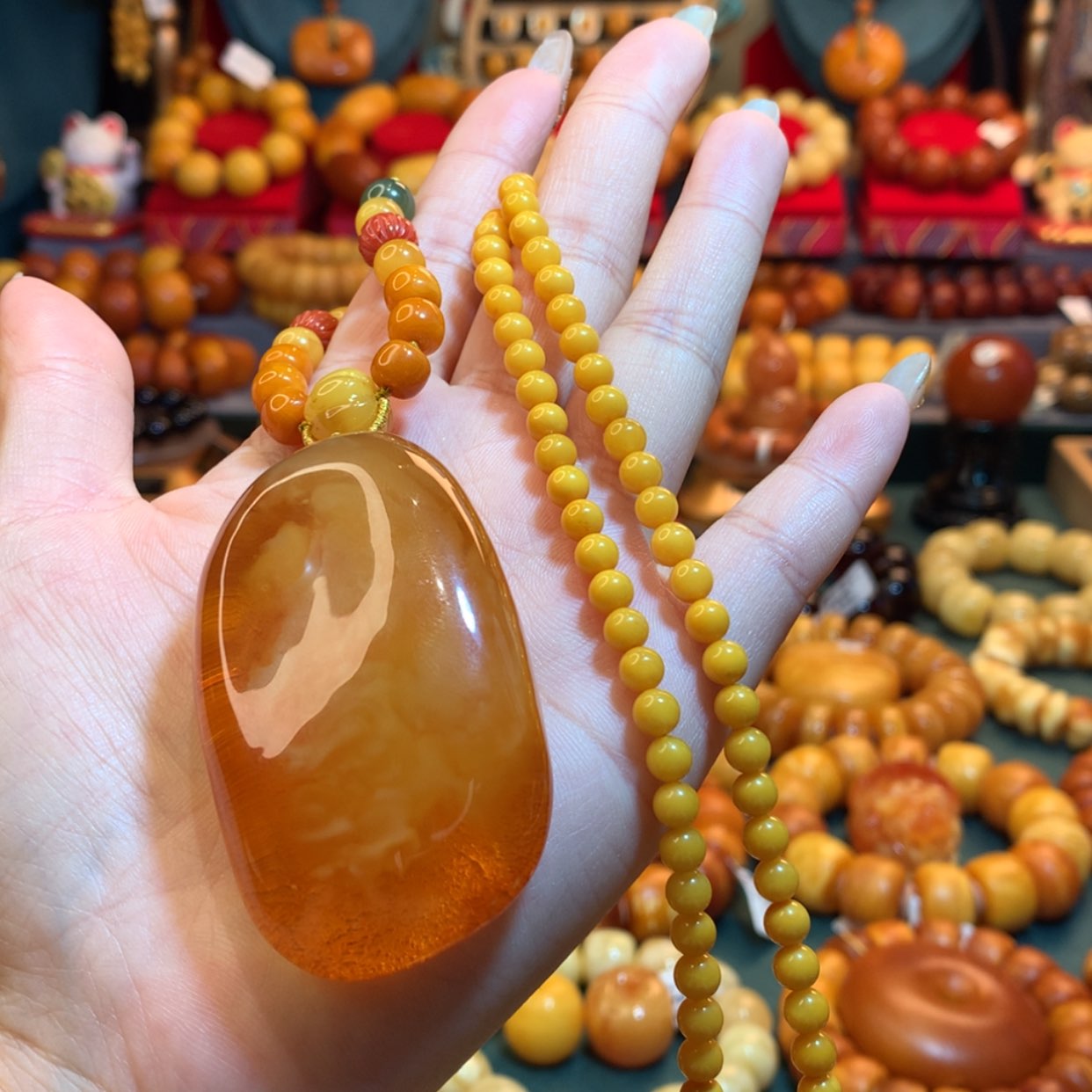 【闪购商品】蜜蜡吊坠(赠链)未镶嵌