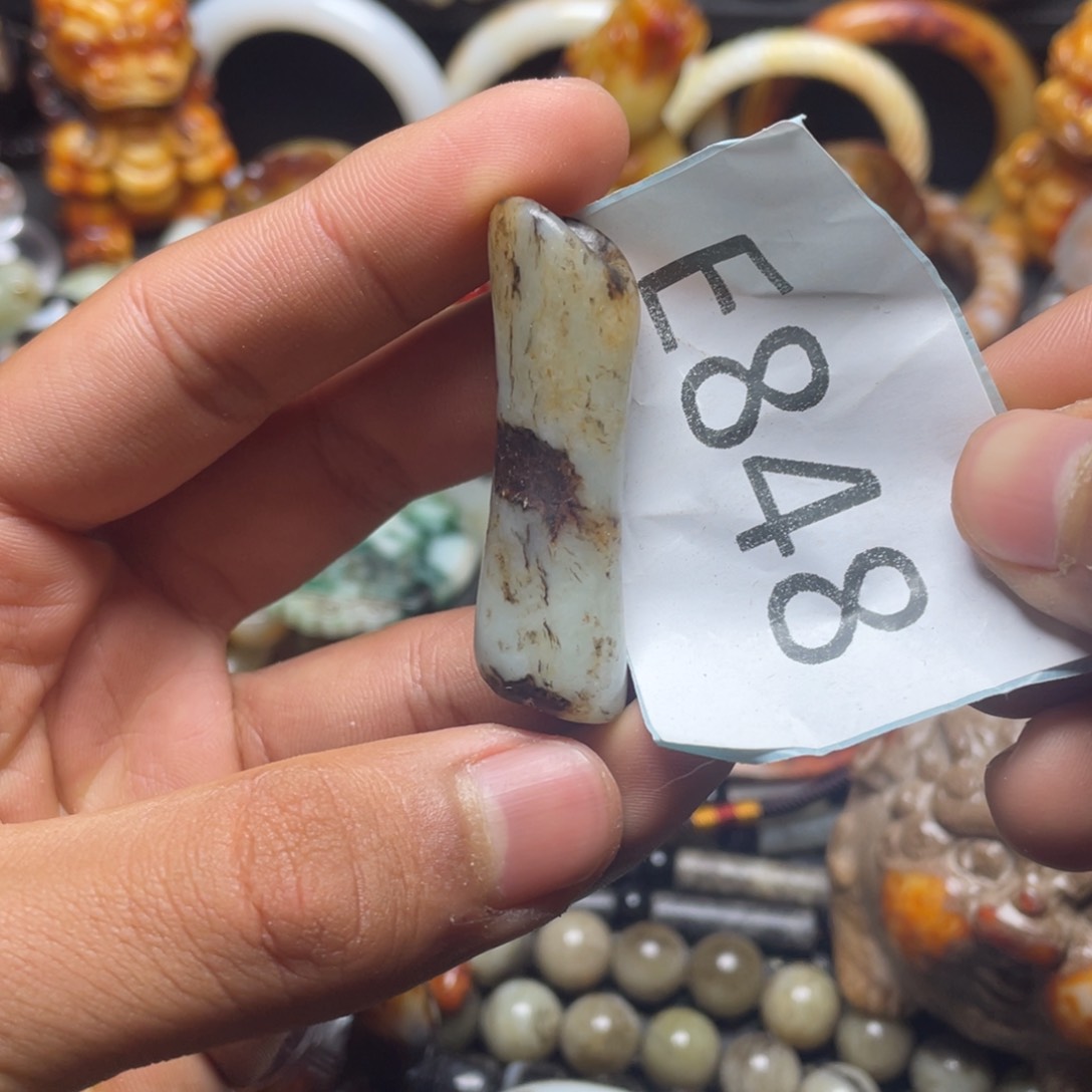 和田玉（糖玉）挂件未镶嵌