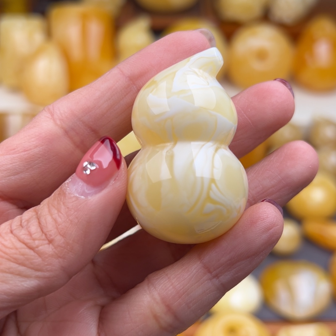 琥珀颈饰未镶嵌纯天然琥珀蜜蜡无优化