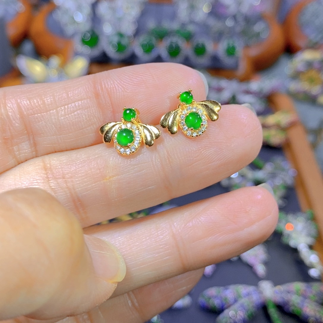 翡翠颈饰银S925镶嵌天然翡翠