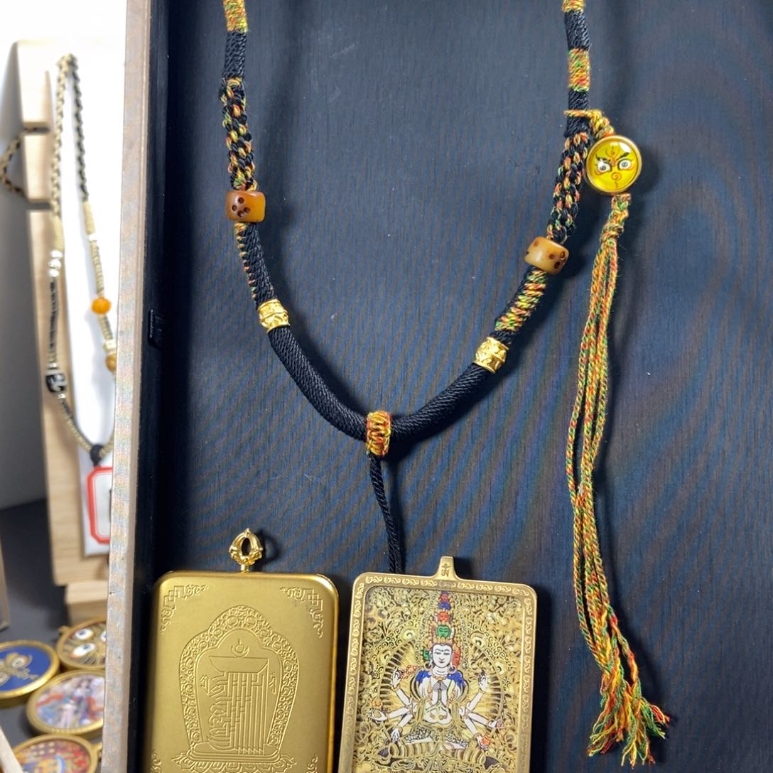 吊坠宝****儿美丽的唐卡结缘