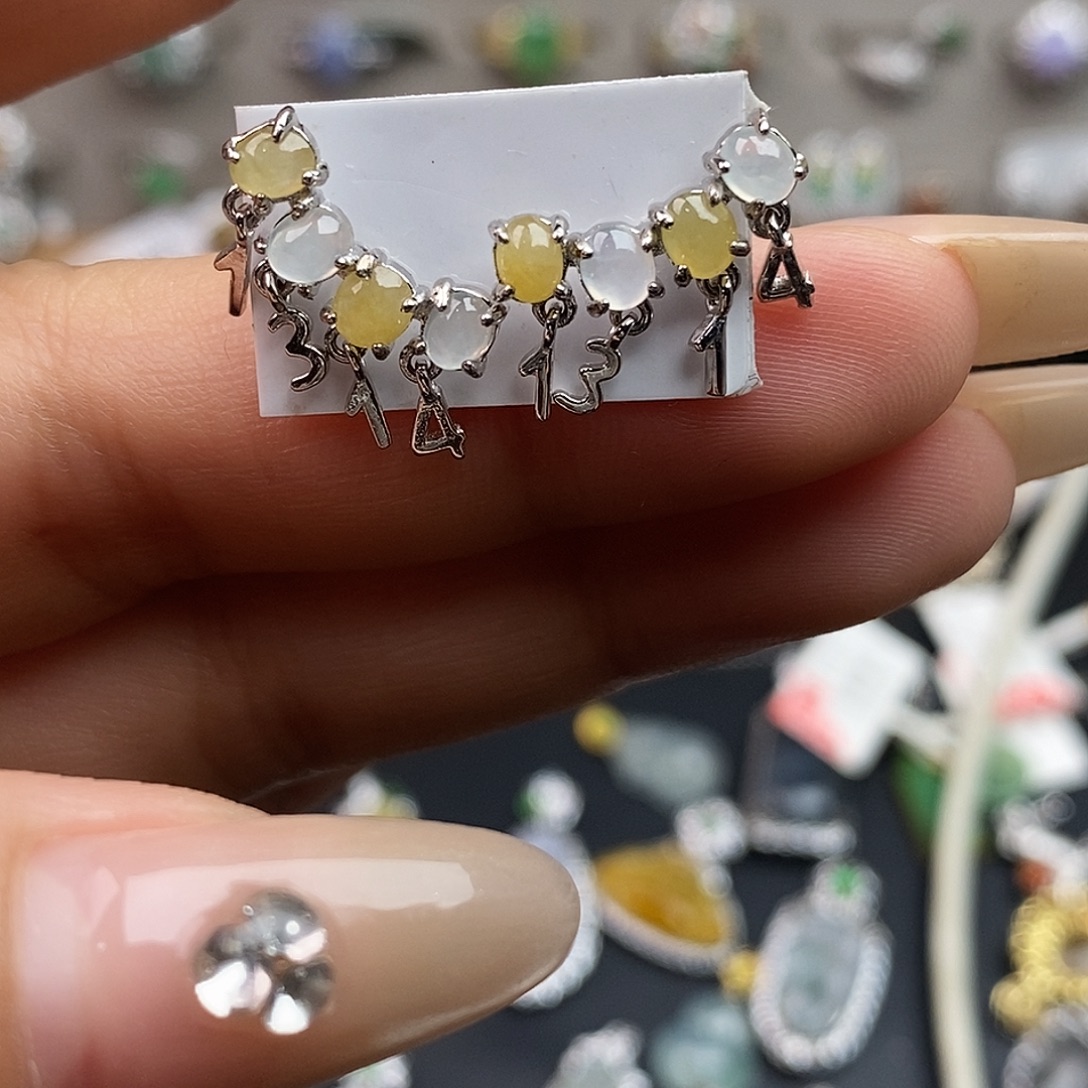 翡翠未镶嵌戒指翡翠