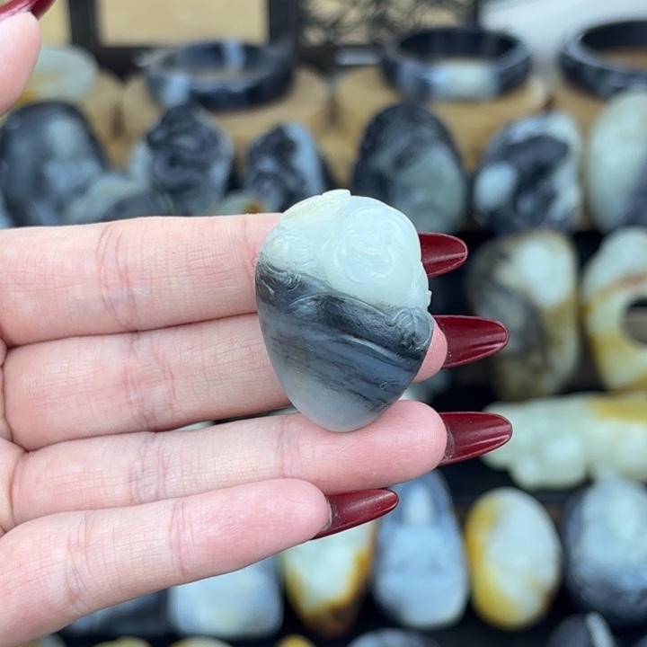 和田玉未镶嵌挂件