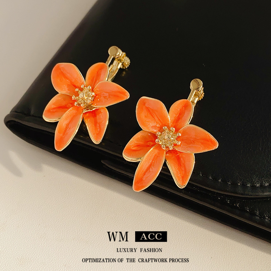 合金珐琅耳饰 2026新年过年珐琅花朵耳夹时尚百搭无耳洞耳环复古