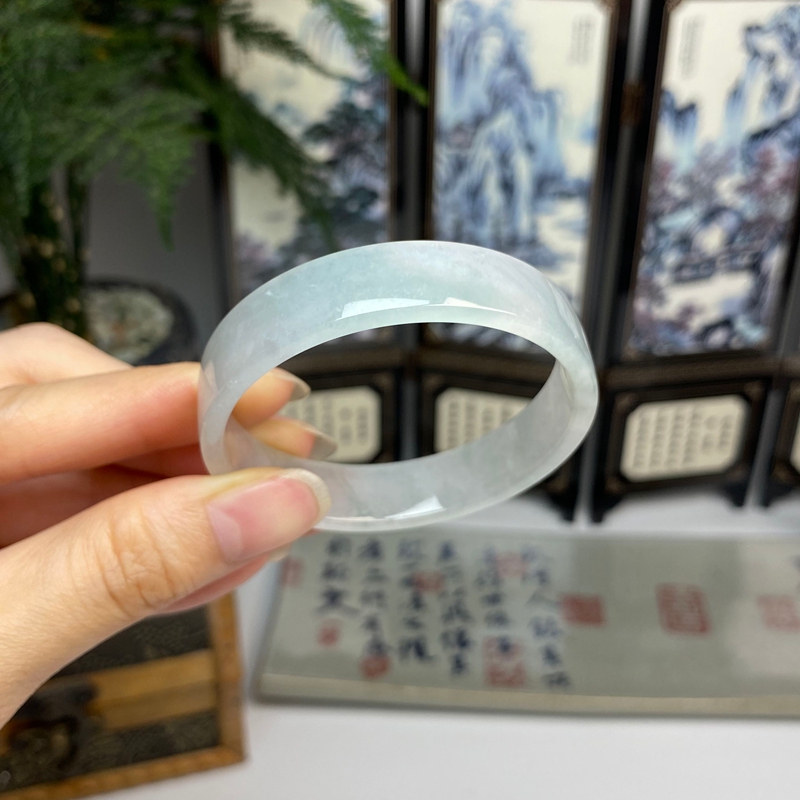 51冰种飘绿正圈福镯手镯 天然翡翠A货手镯