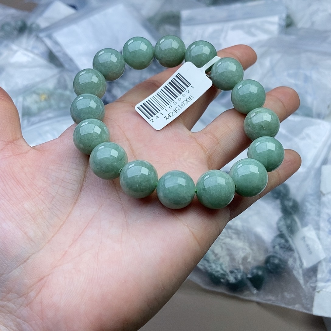定制翡翠未镶嵌翡翠翡翠