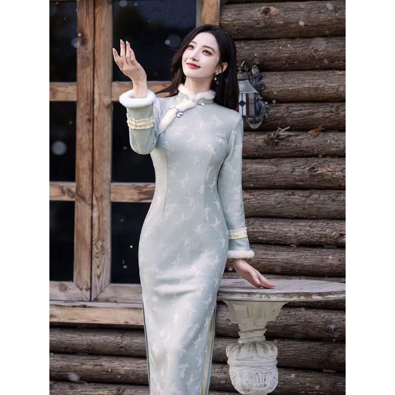 1660 【蓝调】 浅蓝色 毛绒花边 花扣 旗袍