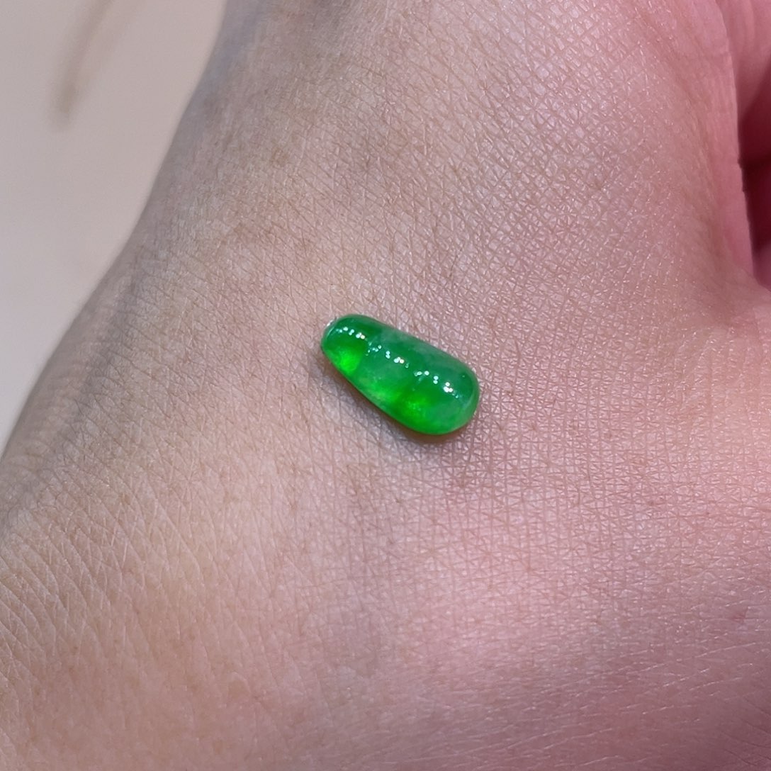 定制翡翠未镶嵌豆子