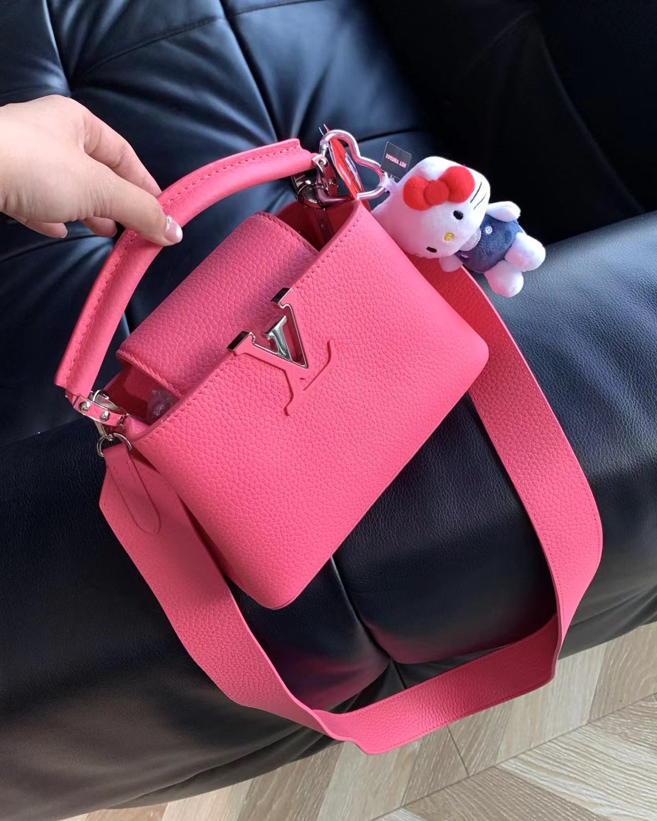99新 LouisVuitton/路易威登 粉色银扣minicap包 20cm 16646290