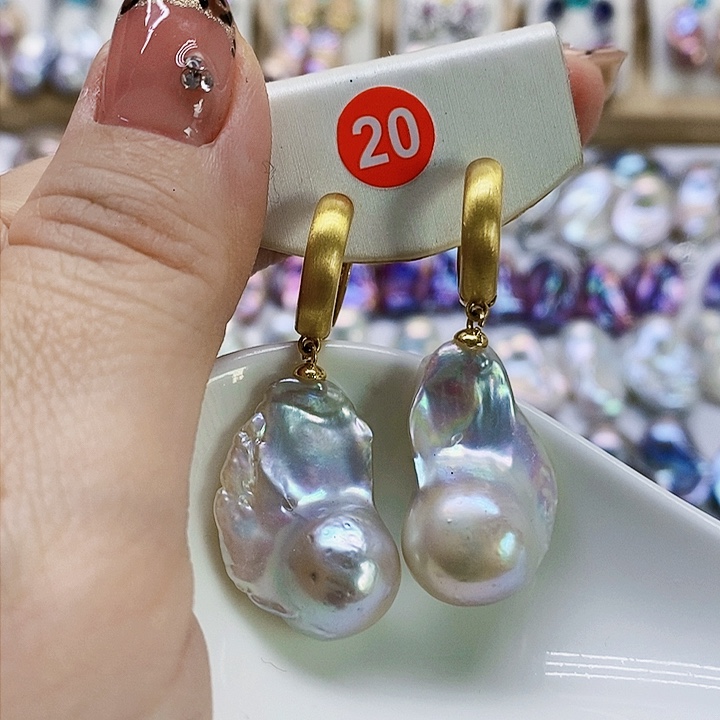 银S925镶嵌耳饰淡水珍珠