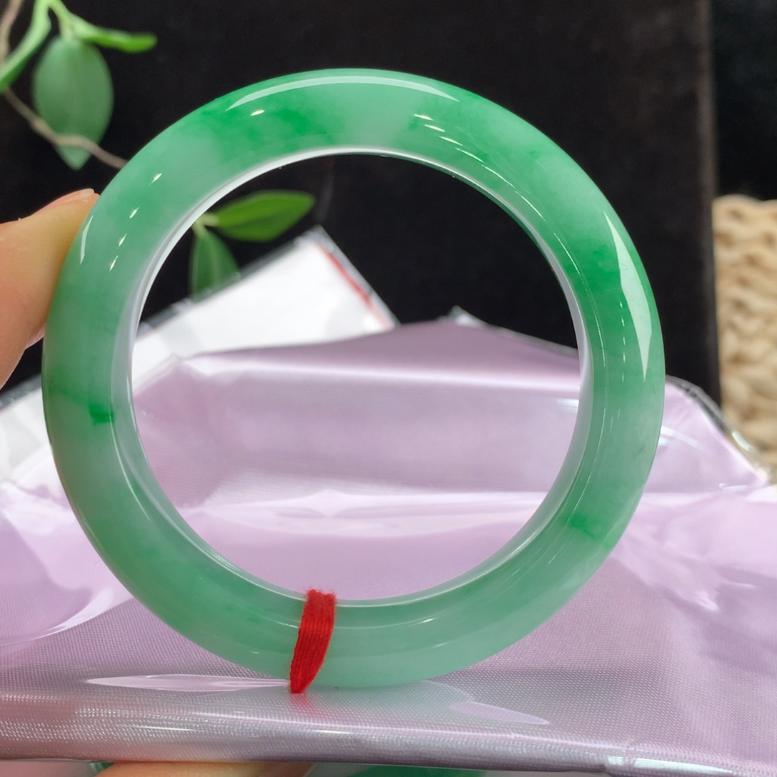 翡翠手镯未镶嵌111-0673