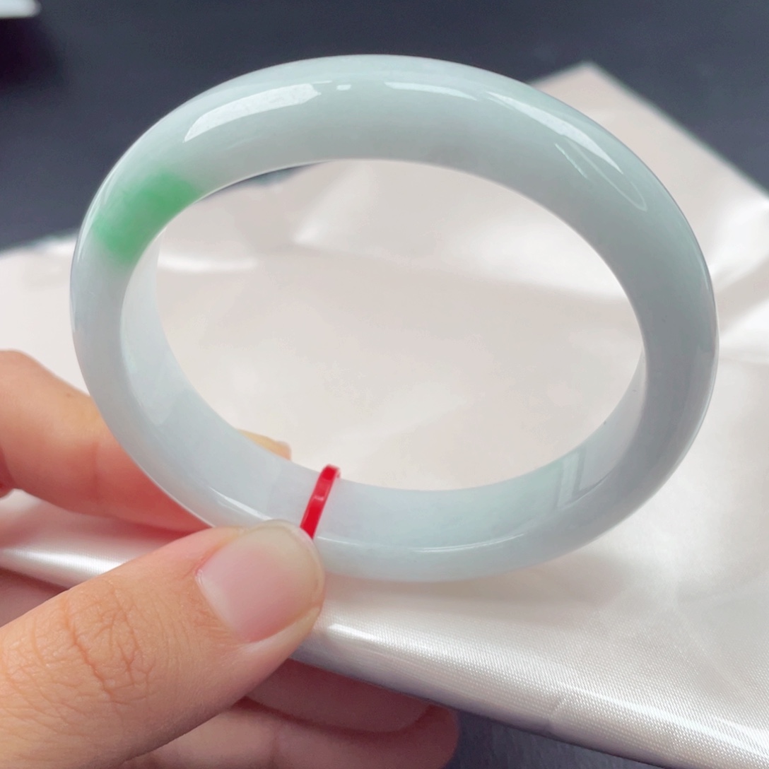 翡翠未镶嵌手镯（贵妃镯）54贵妃