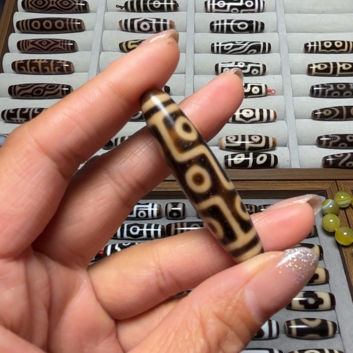 未镶嵌颈饰玛瑙/玉髓深***知