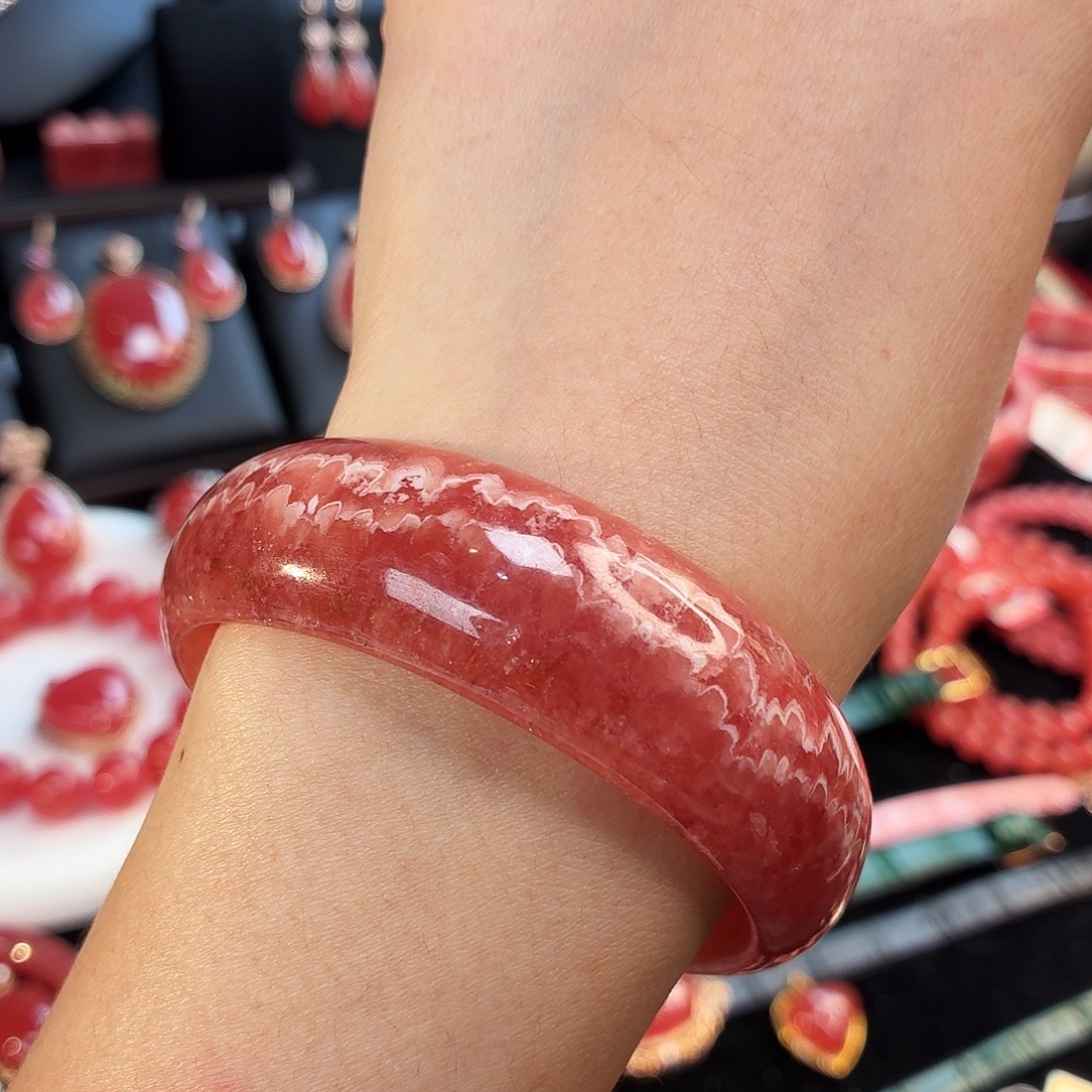 菱锰矿（红纹石）未镶嵌手镯轮胎镯69.596g