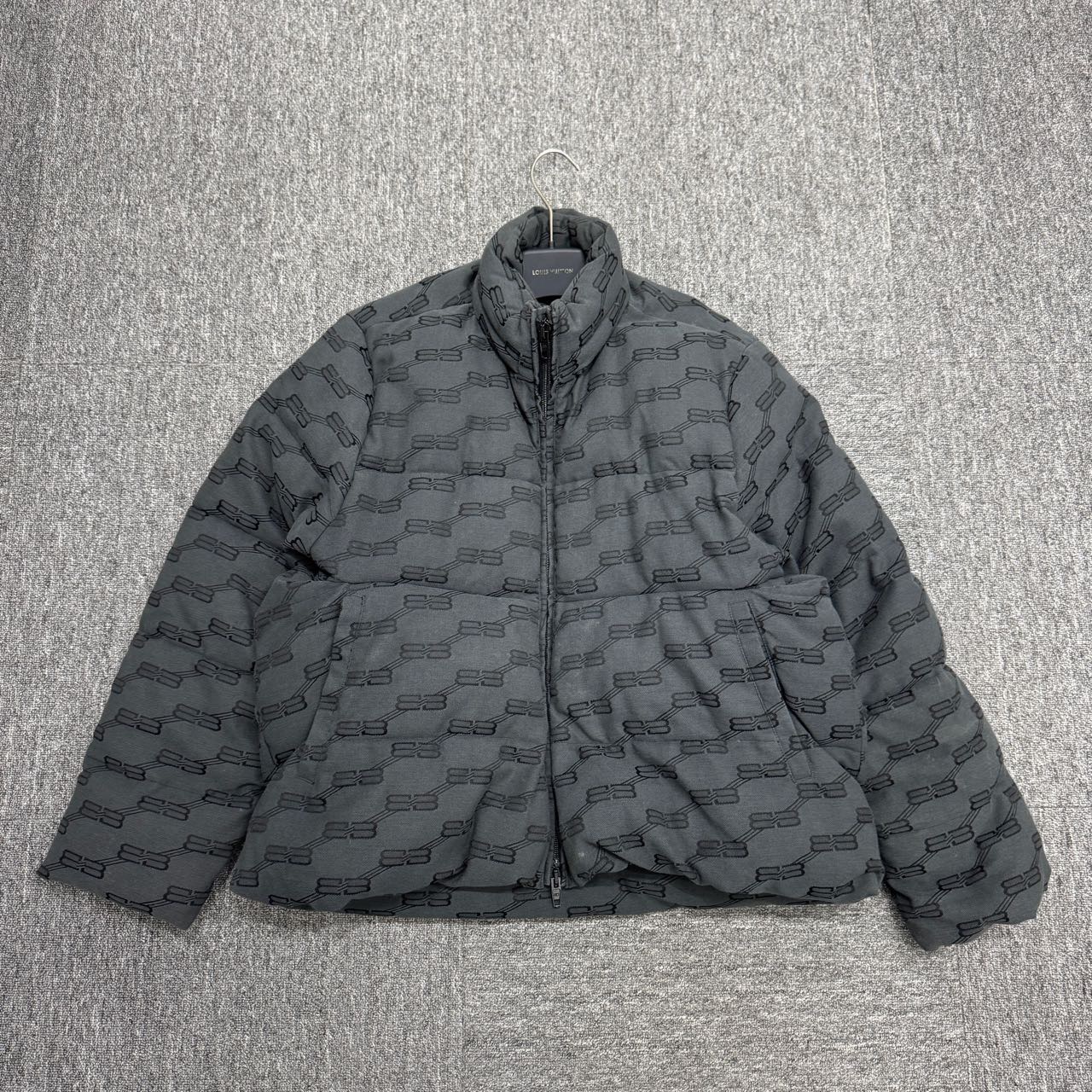 Balenciaga 锁扣满印棉服/36码/95新/12409