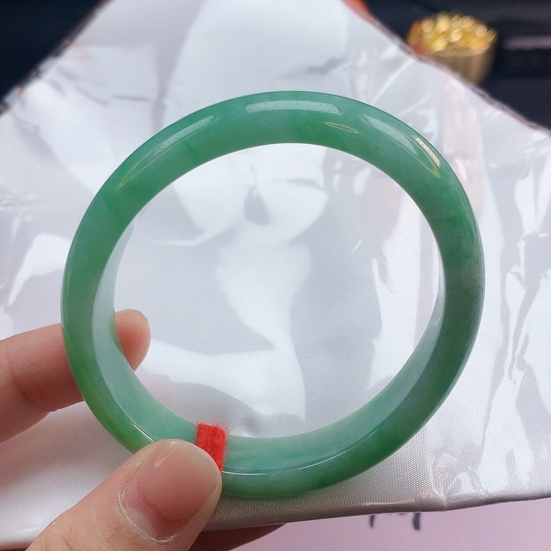 翡翠手镯未镶嵌56圈贵妃2274