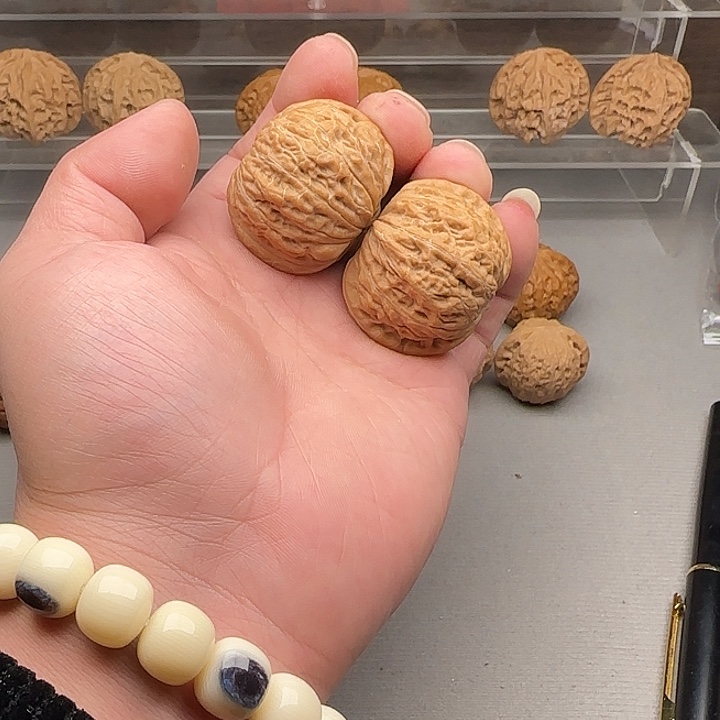 鑫***修核桃铁锤妹妹文玩核桃