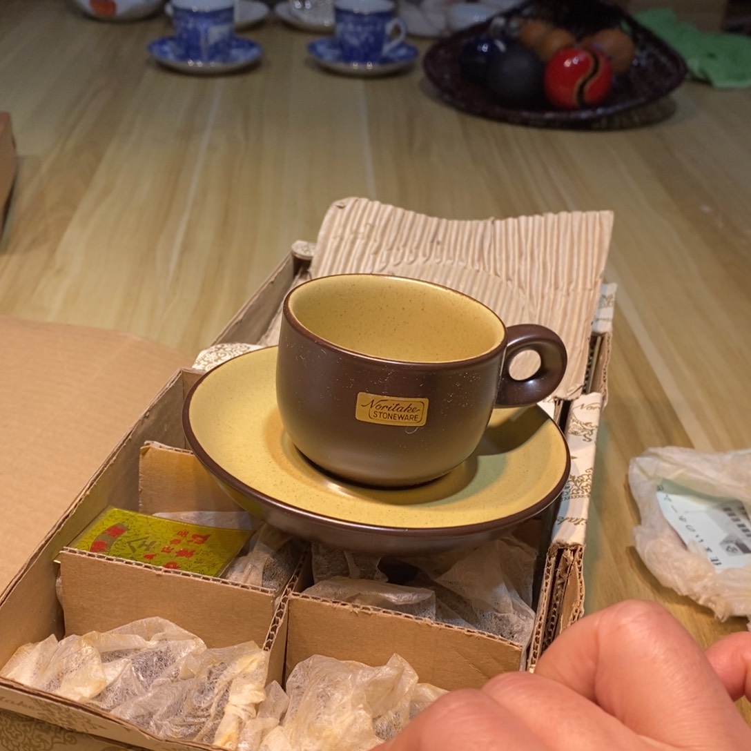 福****肉易雅集工艺品有限公司